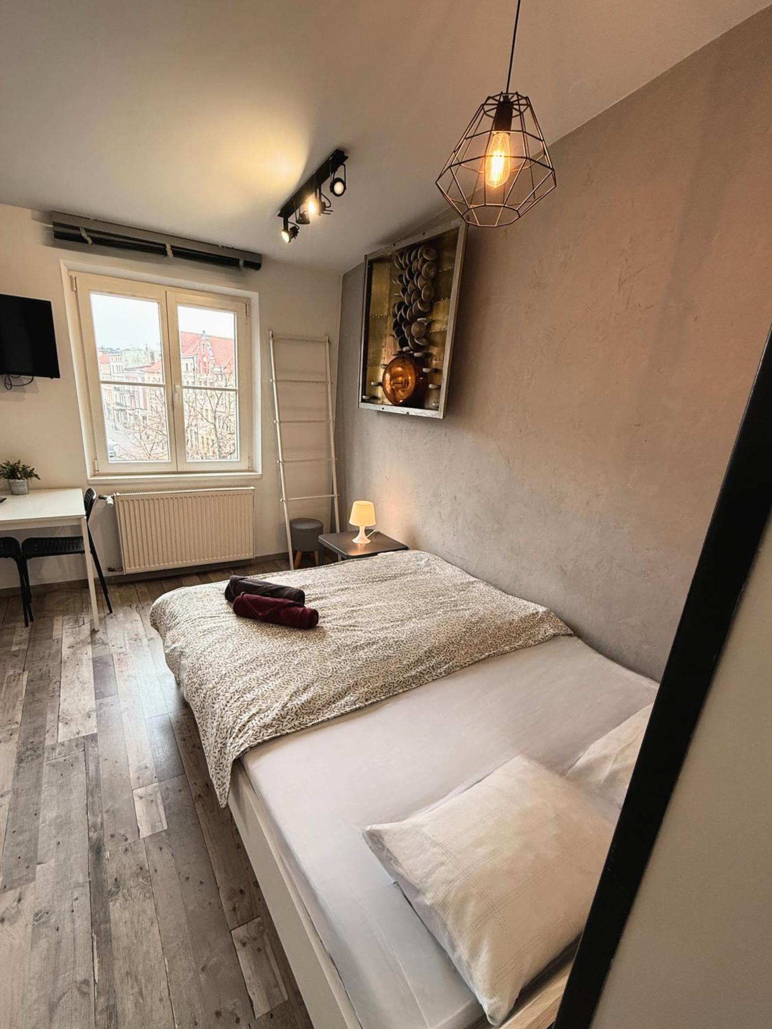 Apartament Z Widokiem Na Pomnik Kopernika - Rynek Staromiejski Stary Toruń Extérieur photo